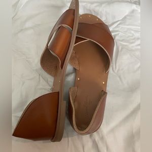 Universal Thread Open Toed Sandals